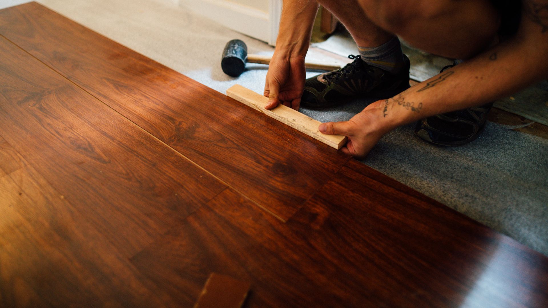 רגליות תמיכה לריצוף